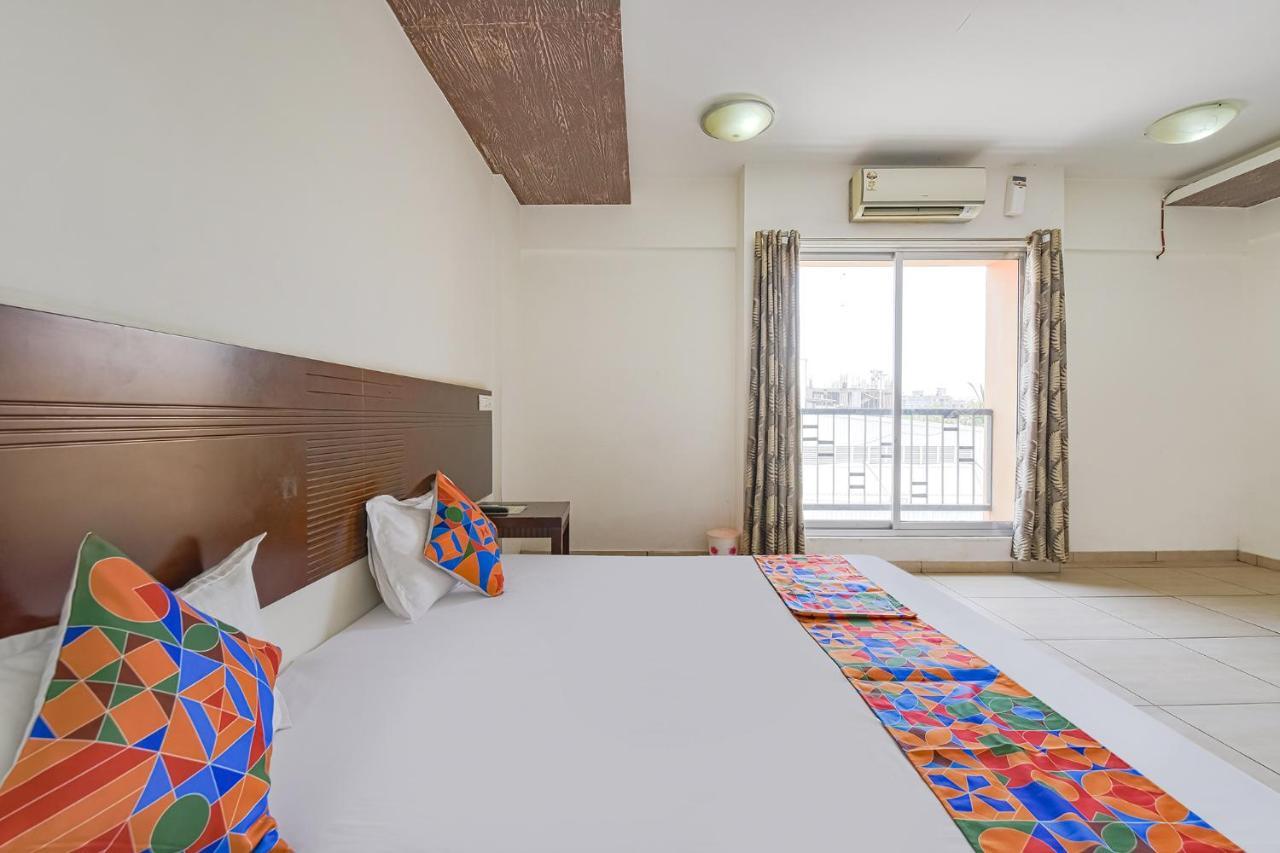 Fabhotel Gl Residency - Satellite อาเมดาบัด ภายนอก รูปภาพ